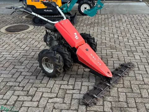 Reformwerke Wels Balkmaaier met kubota reform m3l messenbalk