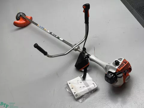 Stihl Gebruikte Bosmaaier met harnas