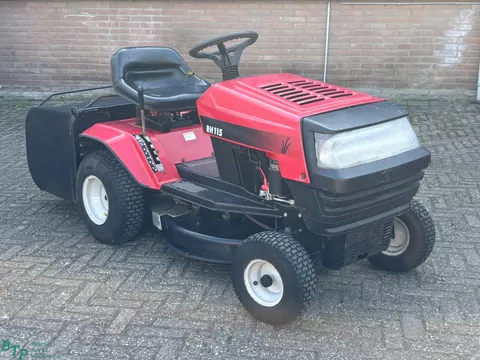 MTD Gebruikte Zitmaaier rijaandrijving kapot motor ok