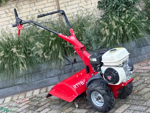 Honda Tuinfrees grondfrees rtt2 met Honda motor